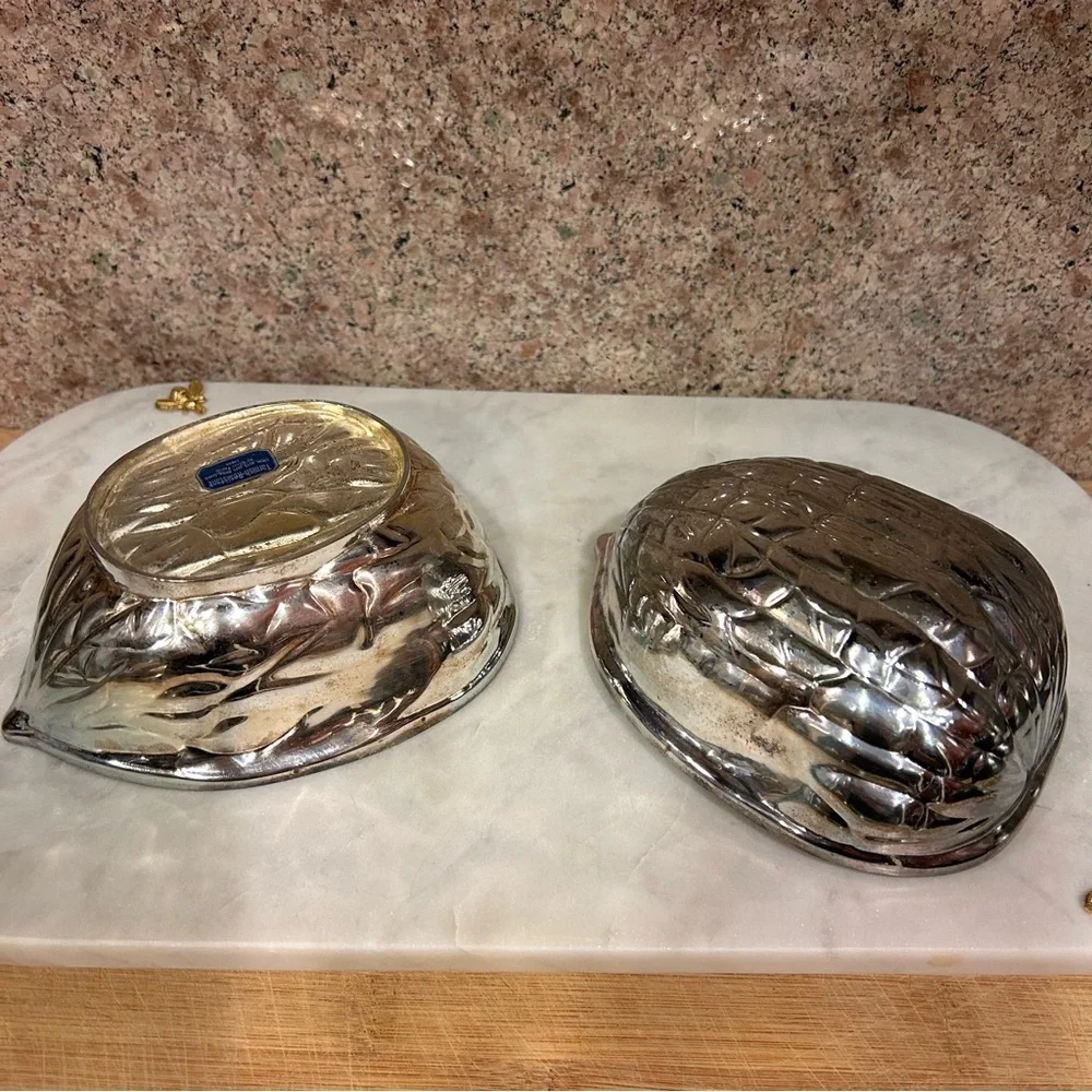 Vintage Walnut‑Shaped Silver‑Plated Nut / Candy Dish — Japan, c.1970s